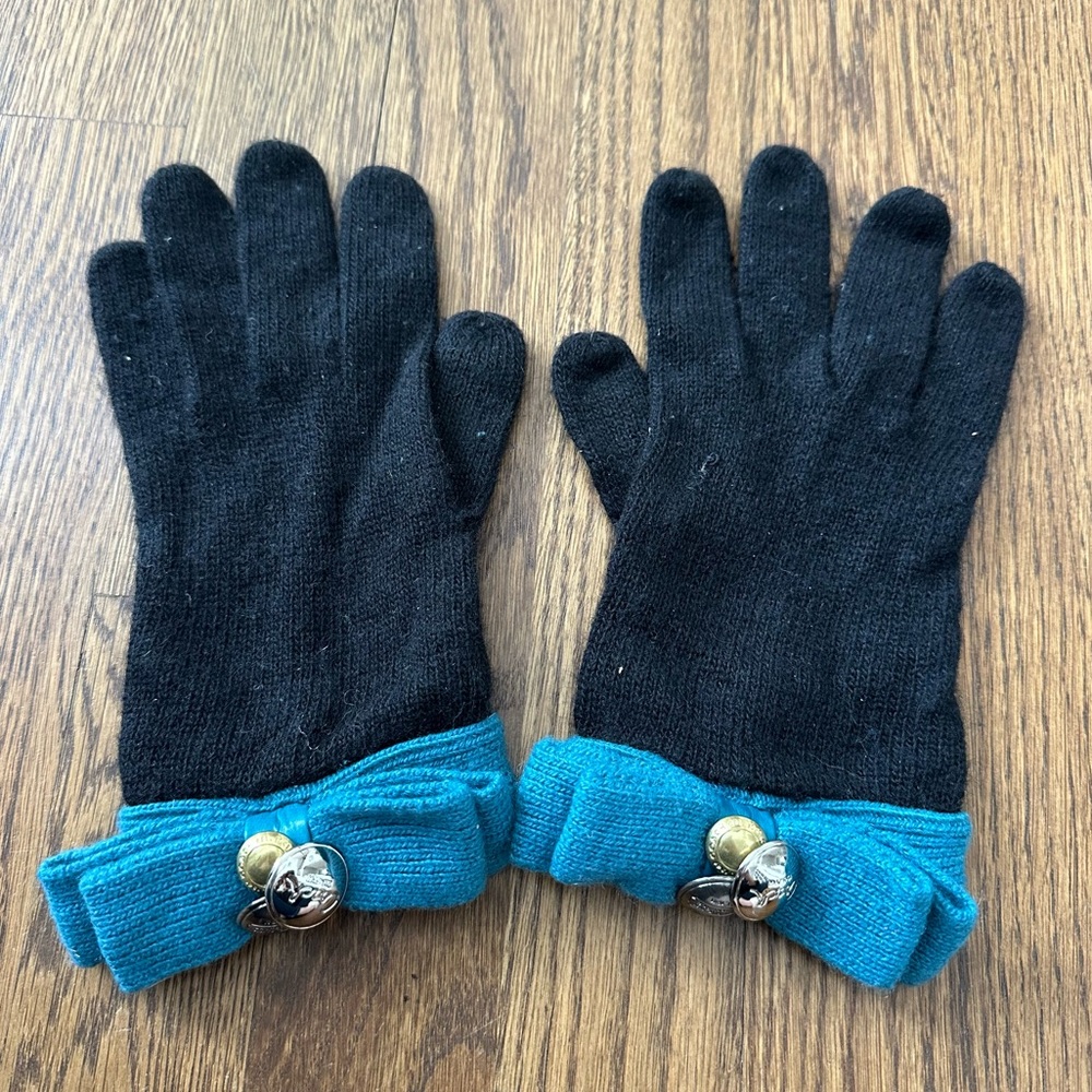 Coach Teal and Black Knit Gloves with Silver and Gold Button Accents